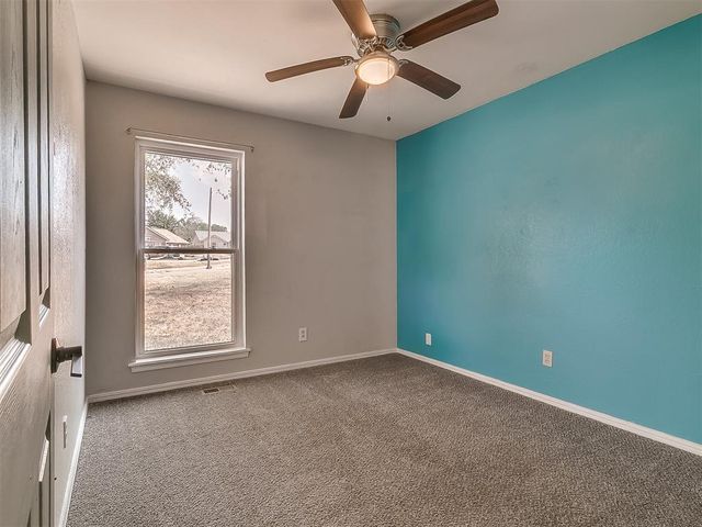 513 Beagle Circle, Edmond, OK 73003