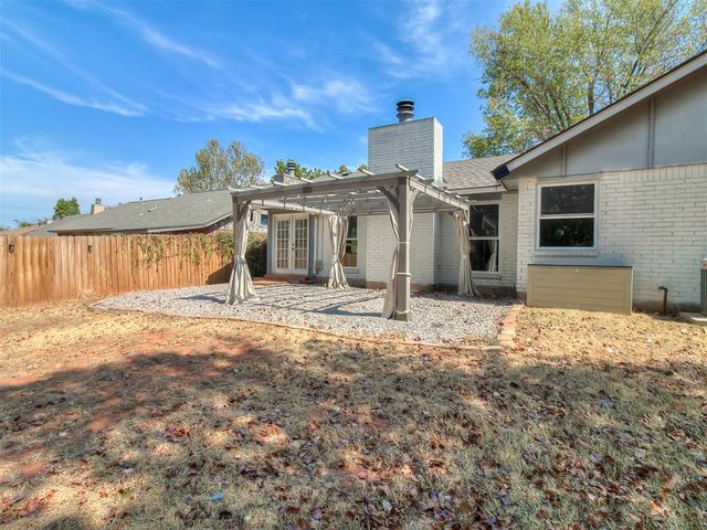 513 Beagle Circle, Edmond, OK 73003
