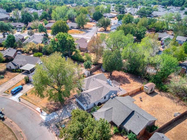513 Beagle Circle, Edmond, OK 73003