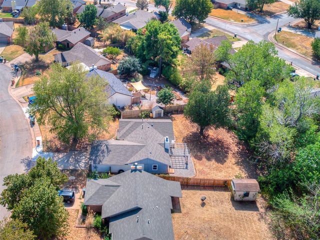 513 Beagle Circle, Edmond, OK 73003