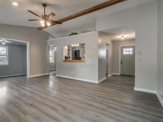 513 Beagle Circle, Edmond, OK 73003