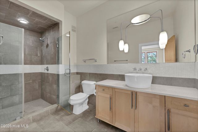 801 N 4th Street Apt 302, Wilmington, NC 28401