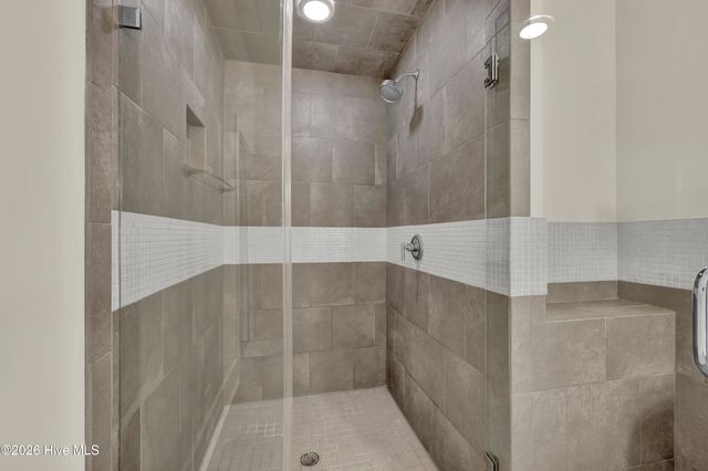 801 N 4th Street Apt 302, Wilmington, NC 28401