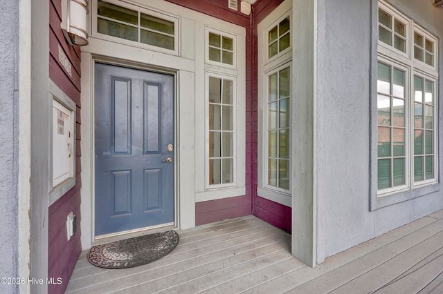 801 N 4th Street Apt 302, Wilmington, NC 28401