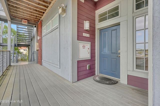 801 N 4th Street Apt 302, Wilmington, NC 28401