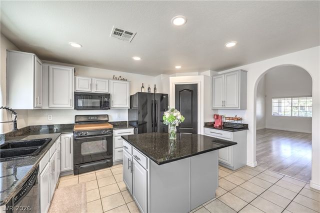 5529 Meridian Rain Street, North Las Vegas, NV 89031