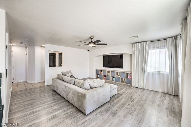 5529 Meridian Rain Street, North Las Vegas, NV 89031