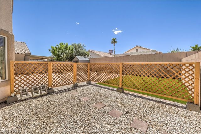 5529 Meridian Rain Street, North Las Vegas, NV 89031