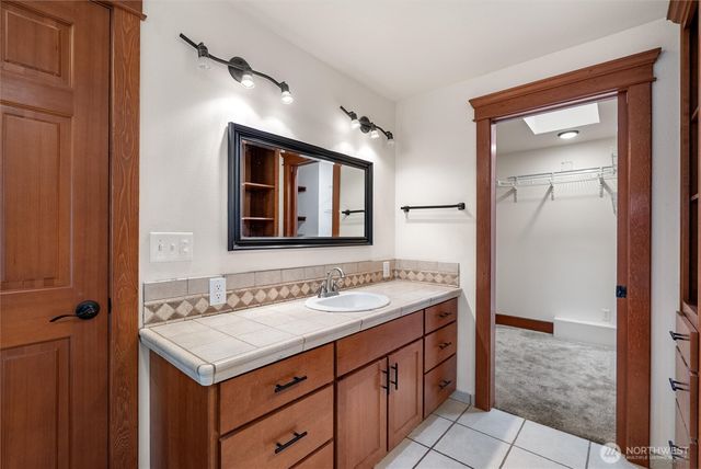 27422 SE 236th Street, Maple Valley, WA 98038