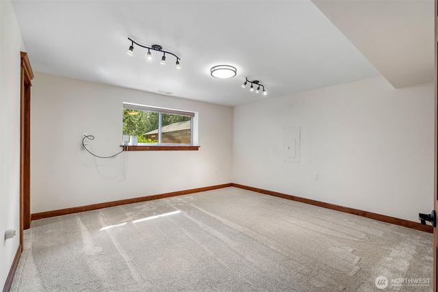 27422 SE 236th Street, Maple Valley, WA 98038