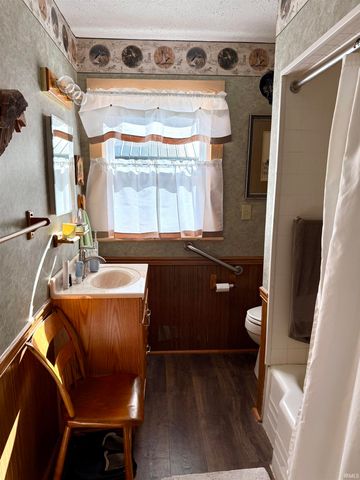 2024 White Creek Drive, Rochester, IN 46975