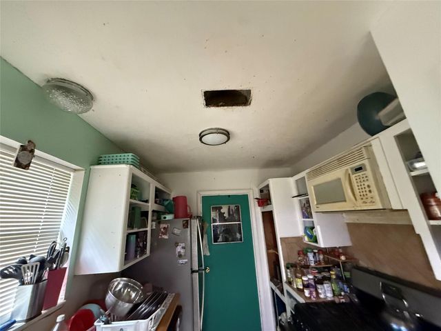 912 Midas Lane, Alvin, TX 77511
