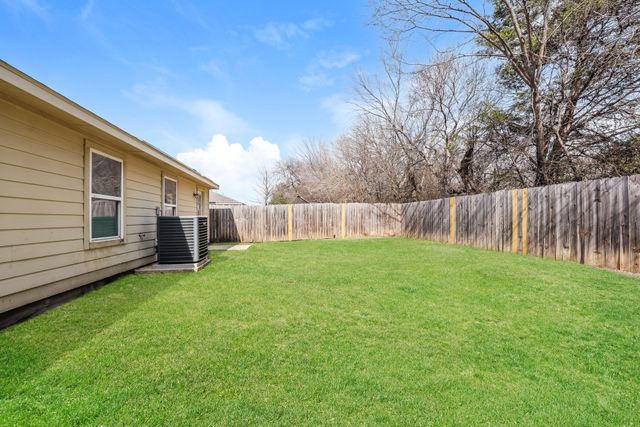 3006 Dusty Oak Drive, Dallas, TX 75227
