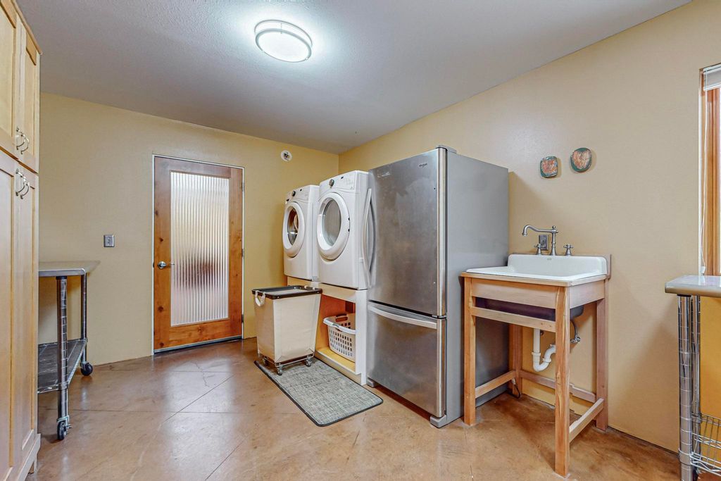 Image 24 of property listing at 16441 Highway 4, Jemez Springs, NM 87025