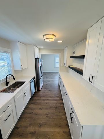 16826 Orchard Ridge Avenue, Hazel Crest, IL 60429