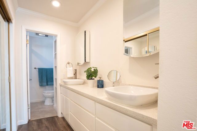 8145 Redlands Street 205, Playa Del Rey (los Angeles), CA 90293