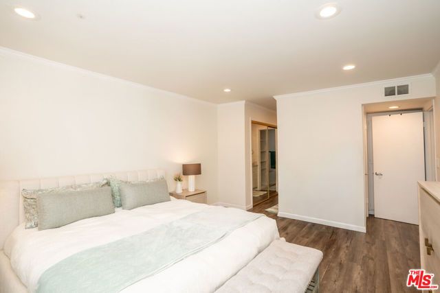 8145 Redlands Street 205, Playa Del Rey (los Angeles), CA 90293