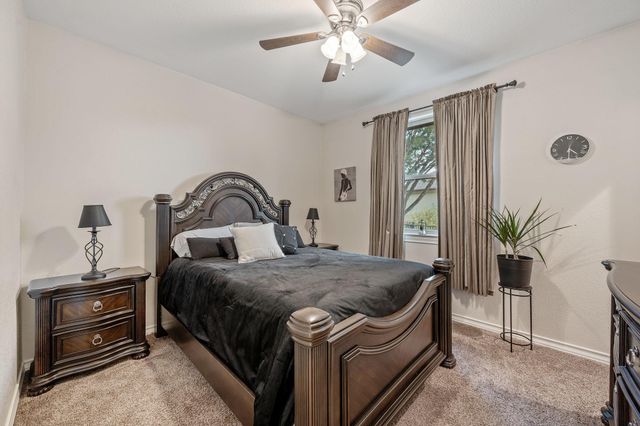 416 Venture BLVD S, Point Venture, TX 78645