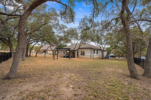 416 Venture BLVD S, Point Venture, TX 78645