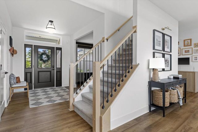 N42W22777 London COURT, Pewaukee, WI 53072