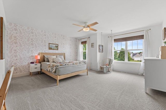 N42W22777 London COURT, Pewaukee, WI 53072
