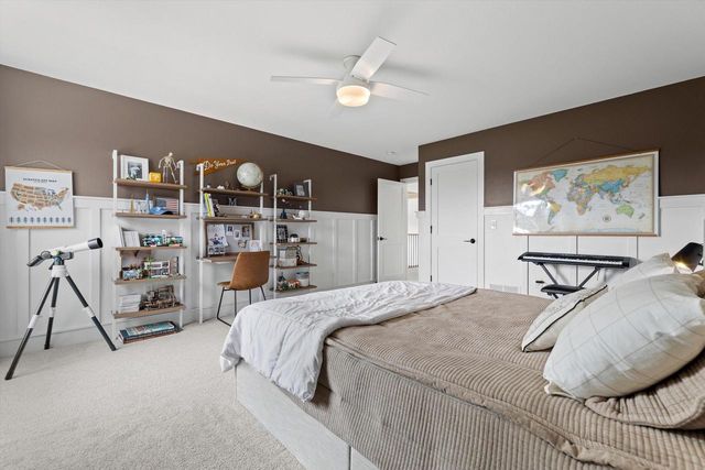 N42W22777 London COURT, Pewaukee, WI 53072