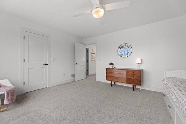 N42W22777 London COURT, Pewaukee, WI 53072