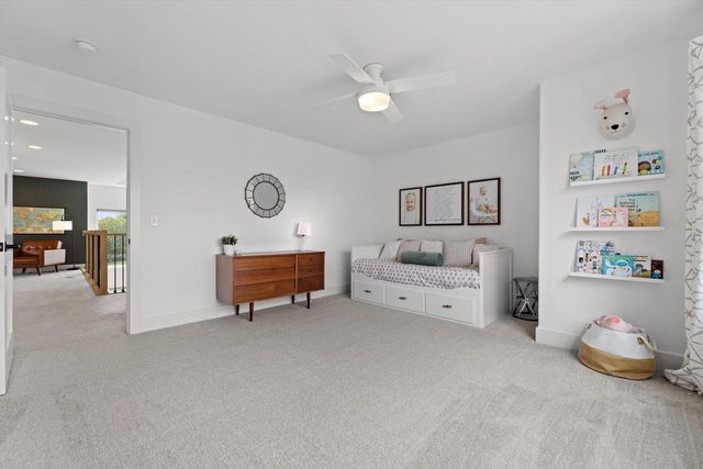 N42W22777 London COURT, Pewaukee, WI 53072
