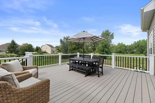 N42W22777 London COURT, Pewaukee, WI 53072