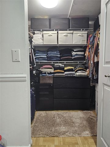 20160 NE 3rd Ct 8, Miami, FL 33179