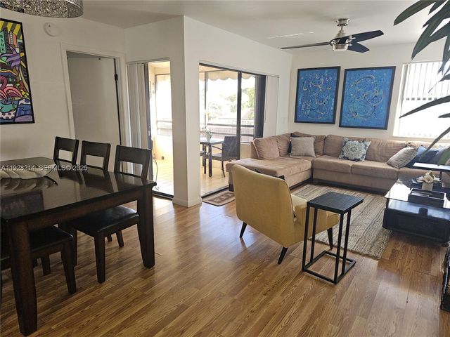 20160 NE 3rd Ct 8, Miami, FL 33179