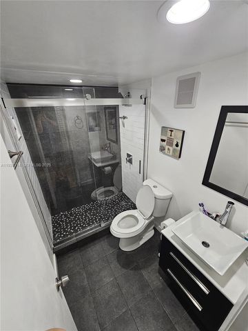 20160 NE 3rd Ct 8, Miami, FL 33179