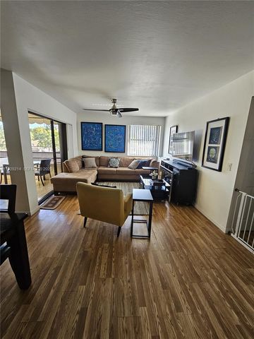 20160 NE 3rd Ct 8, Miami, FL 33179