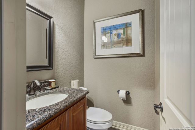 25915 Splashing Rock, San Antonio, TX 78260