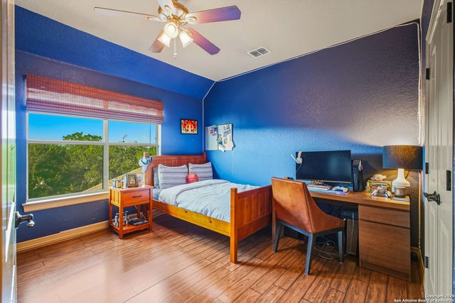 25915 Splashing Rock, San Antonio, TX 78260