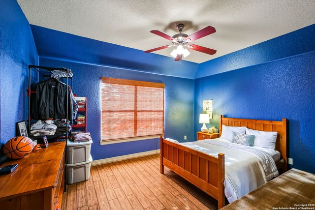 25915 Splashing Rock, San Antonio, TX 78260