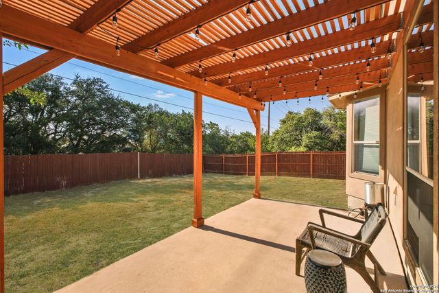 25915 Splashing Rock, San Antonio, TX 78260
