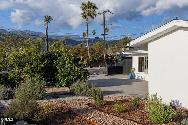 1430 Linhere Drive, Carpinteria, CA 93013