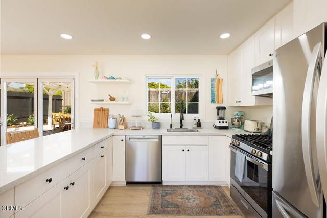 1430 Linhere Drive, Carpinteria, CA 93013