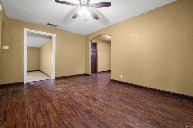 2402 LAKE LOUISE DR, San Antonio, TX 78228