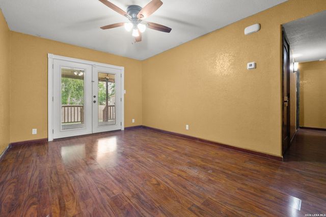 2402 LAKE LOUISE DR, San Antonio, TX 78228