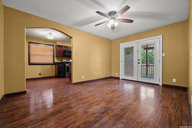 2402 LAKE LOUISE DR, San Antonio, TX 78228