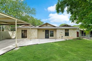 2402 LAKE LOUISE DR, San Antonio, TX 78228