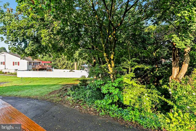 626 S LOCUST ST, Elizabethtown, PA 17022