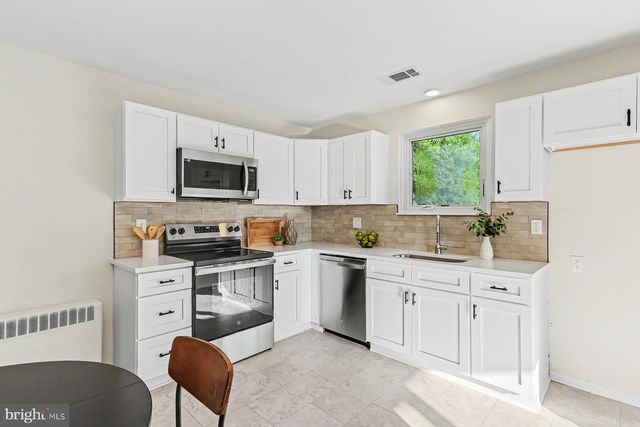626 S LOCUST ST, Elizabethtown, PA 17022
