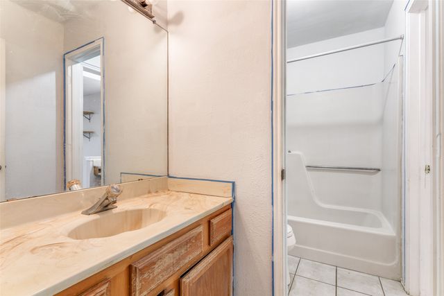 4617 Waterway Drive N, Fort Worth, TX 76137