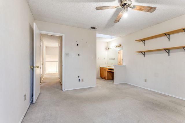 4617 Waterway Drive N, Fort Worth, TX 76137