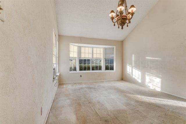 4617 Waterway Drive N, Fort Worth, TX 76137