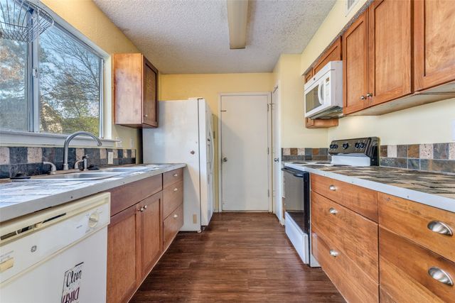 4617 Waterway Drive N, Fort Worth, TX 76137