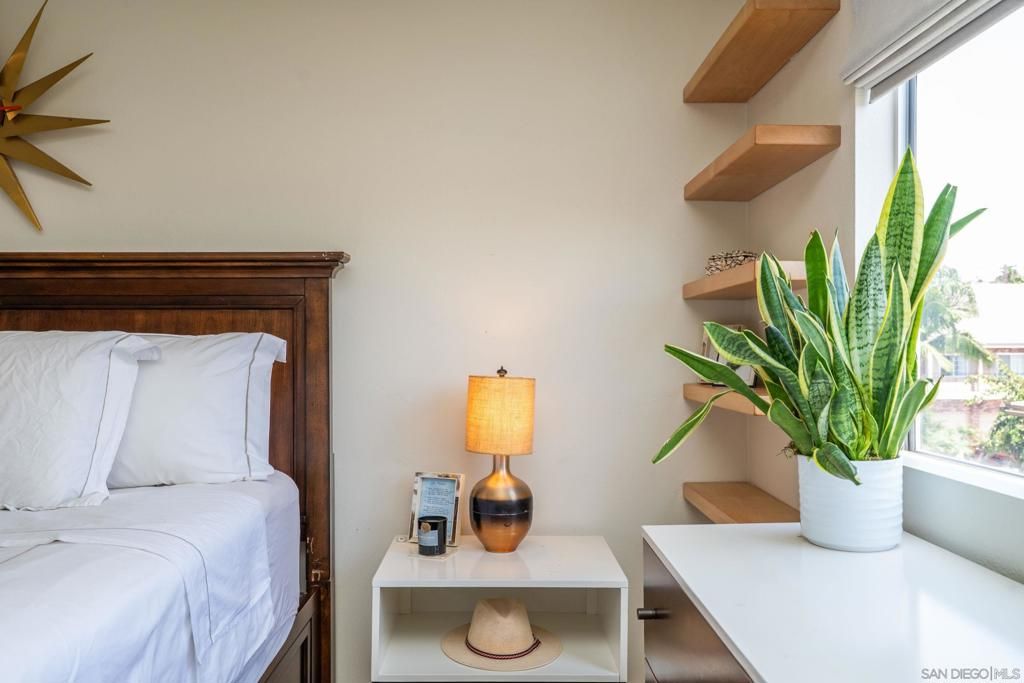 Image 20 of property listing at 727 Sapphire St 312, San Diego, CA 92109
